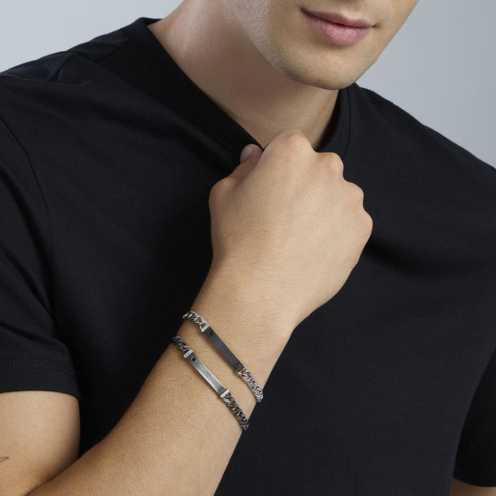 Bracciale in acciaio con piastra centrale
