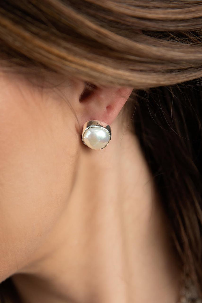 Taxco Artisan Sterling Silver White Mabe Pearl Stud Earrings