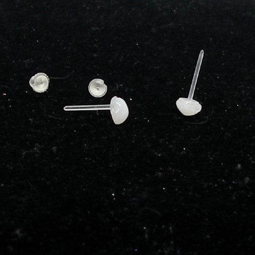 Tiny Hearts Stud Earrings - Metal Free