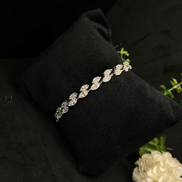 Vritika Bracelet