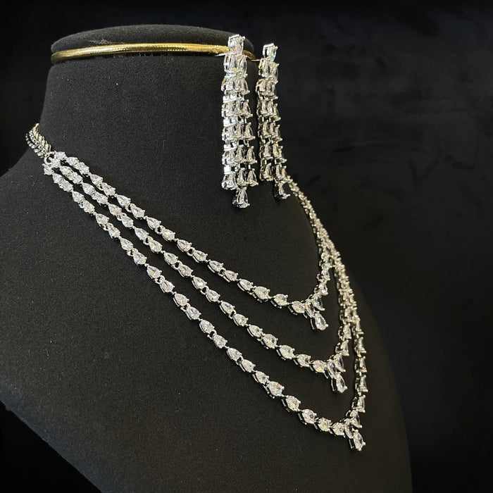 Vyanika Neckpiece